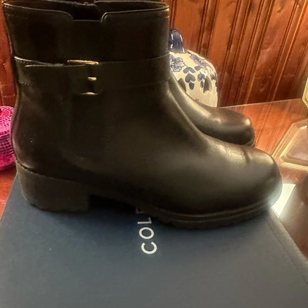 Women's Black Ankle Boots Cole Han - Picture 7 of 11